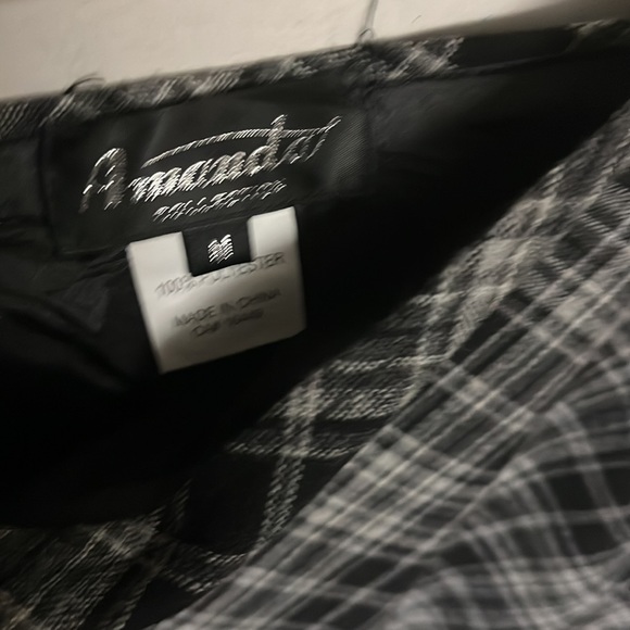 Amanda Collection long lined skirt - Picture 2 of 3